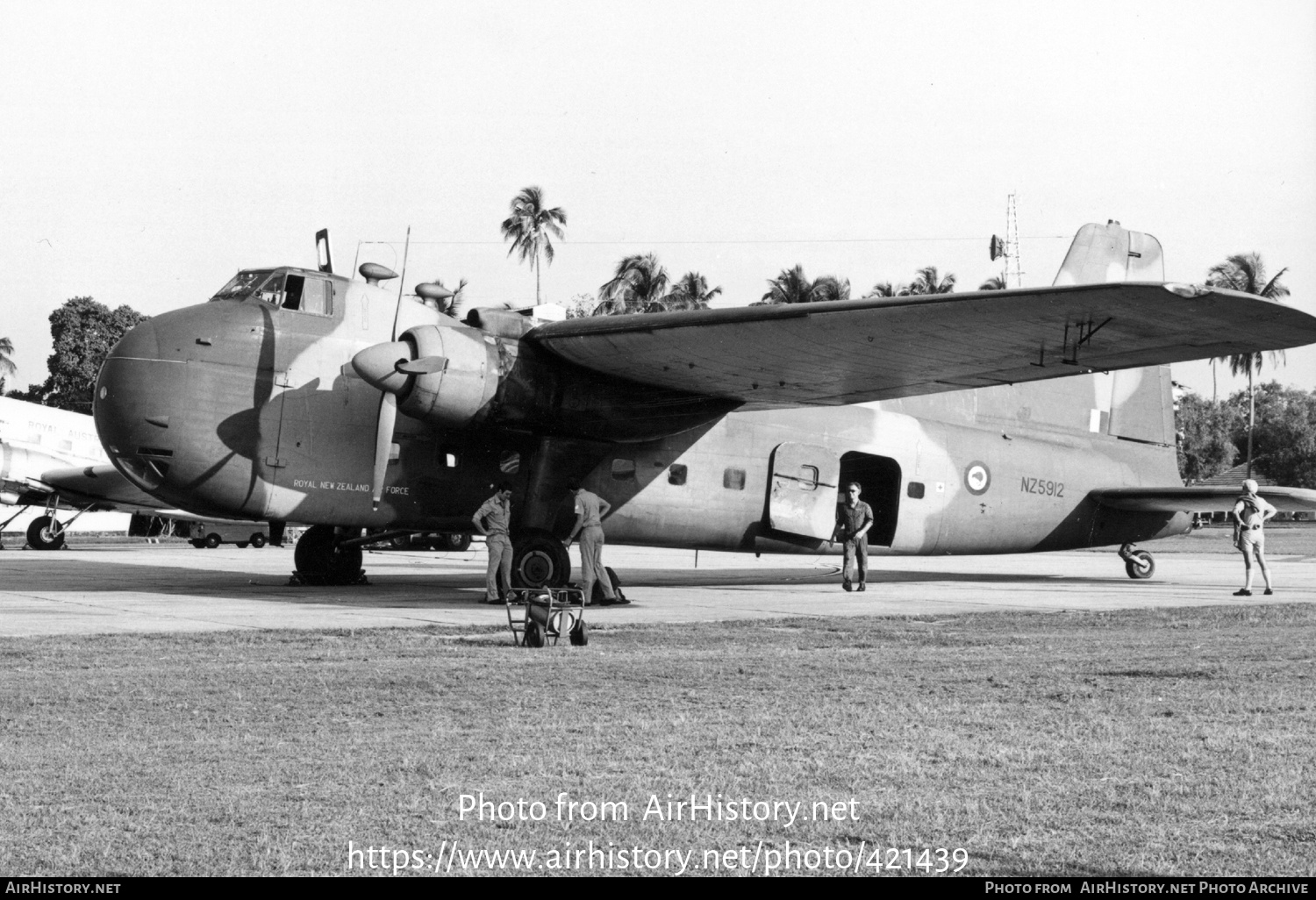 Aircraft Photo of NZ5912 | Bristol 170 Freighter Mk31 | New Zealand - Air Force | AirHistory.net #421439