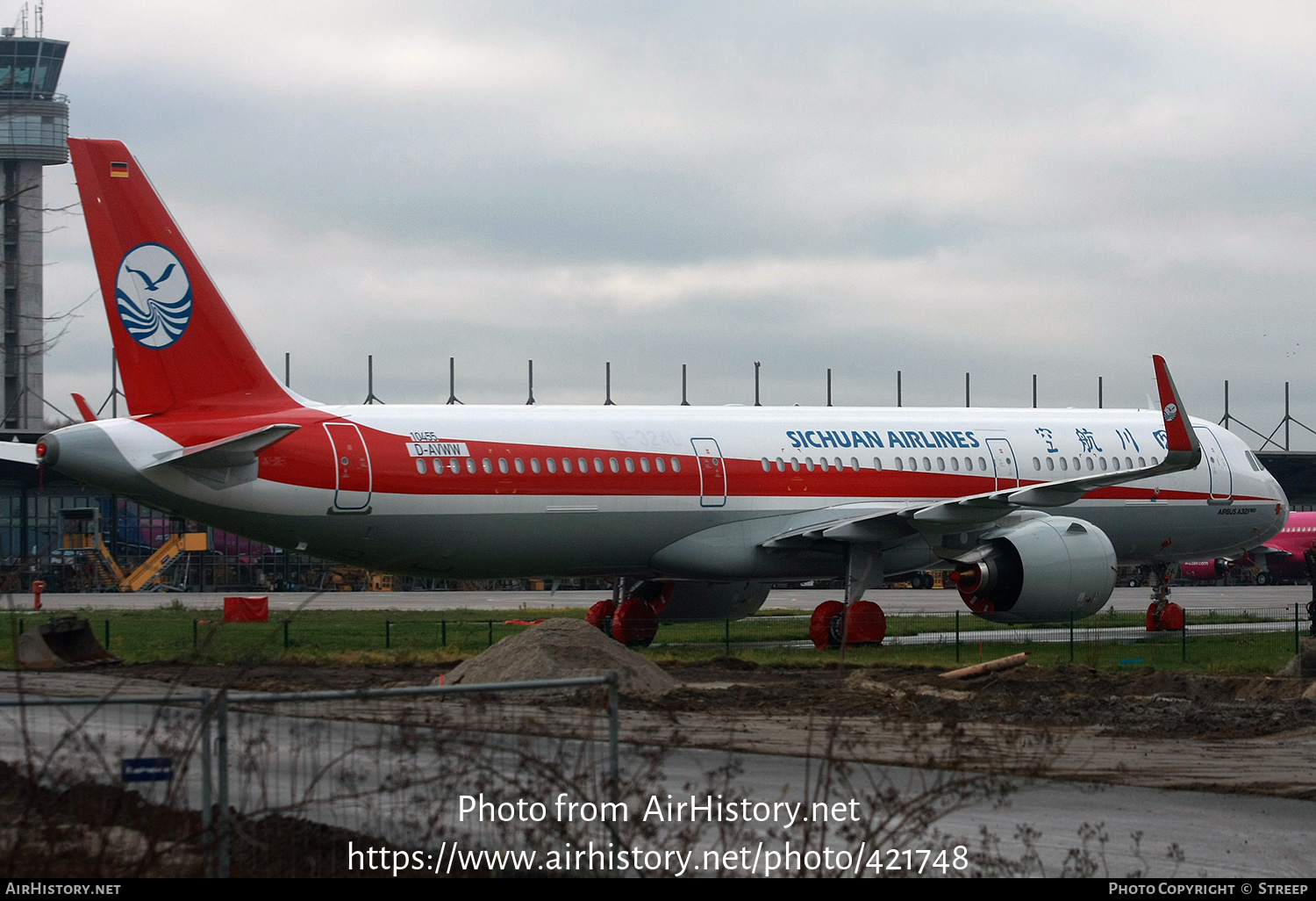 Aircraft Photo of D-AVWW | Airbus A321-271NX | Sichuan Airlines | AirHistory.net #421748