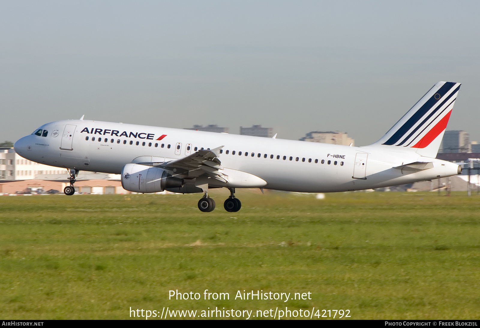 Aircraft Photo of F-HBNE | Airbus A320-214 | Air France | AirHistory.net #421792