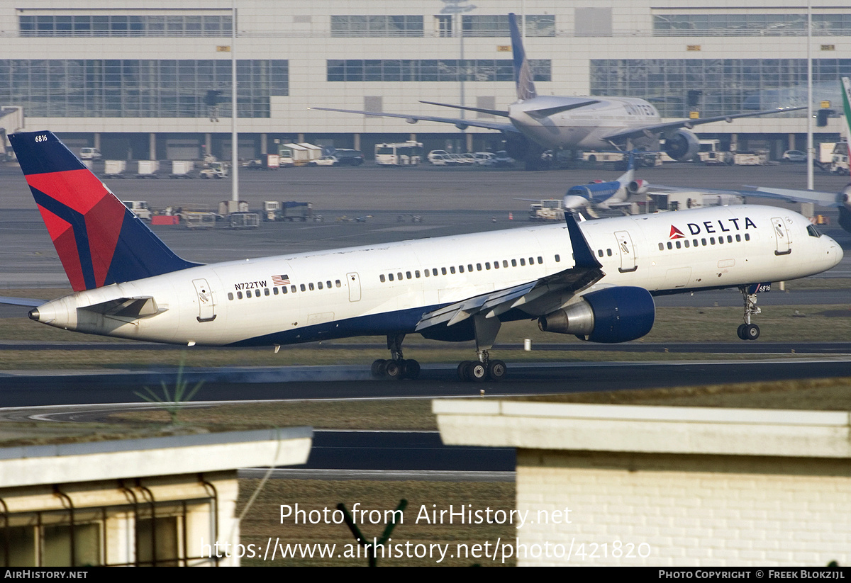 Aircraft Photo of N722TW | Boeing 757-231 | Delta Air Lines | AirHistory.net #421820