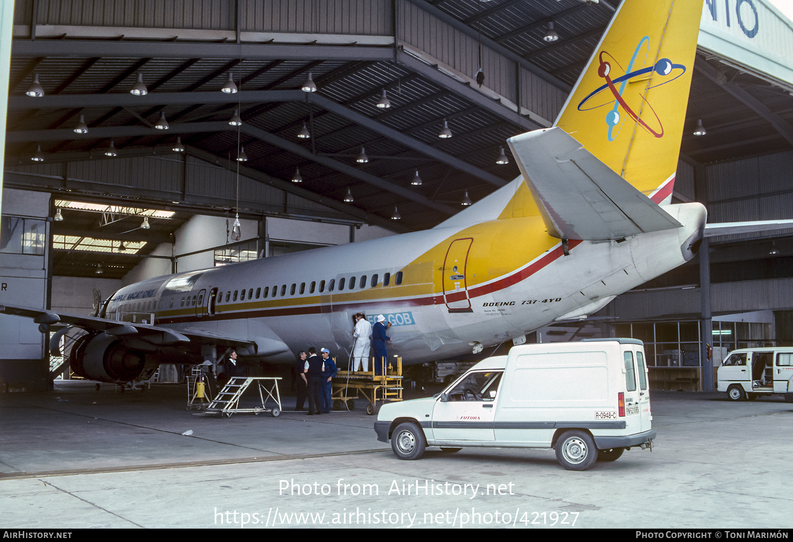 Aircraft Photo of EC-GOB | Boeing 737-4Y0 | Apple Vacations | AirHistory.net #421927