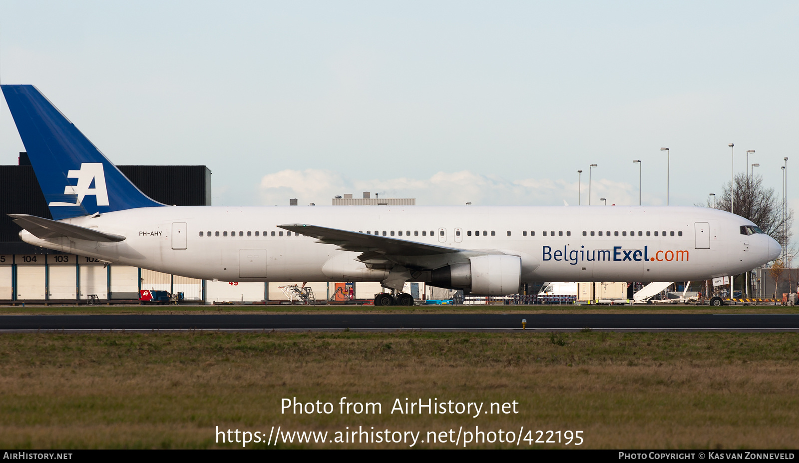 Aircraft Photo of PH-AHY | Boeing 767-383/ER | BelgiumExel | AirHistory.net #422195