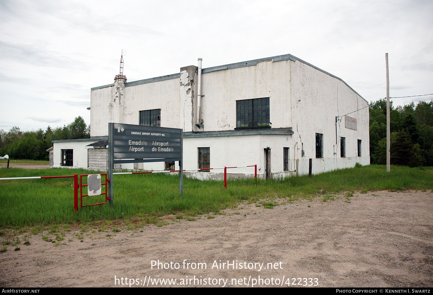 Airport photo of Emsdale (CNA4) in Ontario, Canada | AirHistory.net #422333