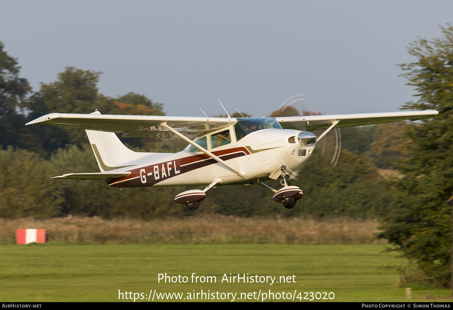 Aircraft Photo of G-BAFL | Cessna 182P Skylane | AirHistory.net #423020