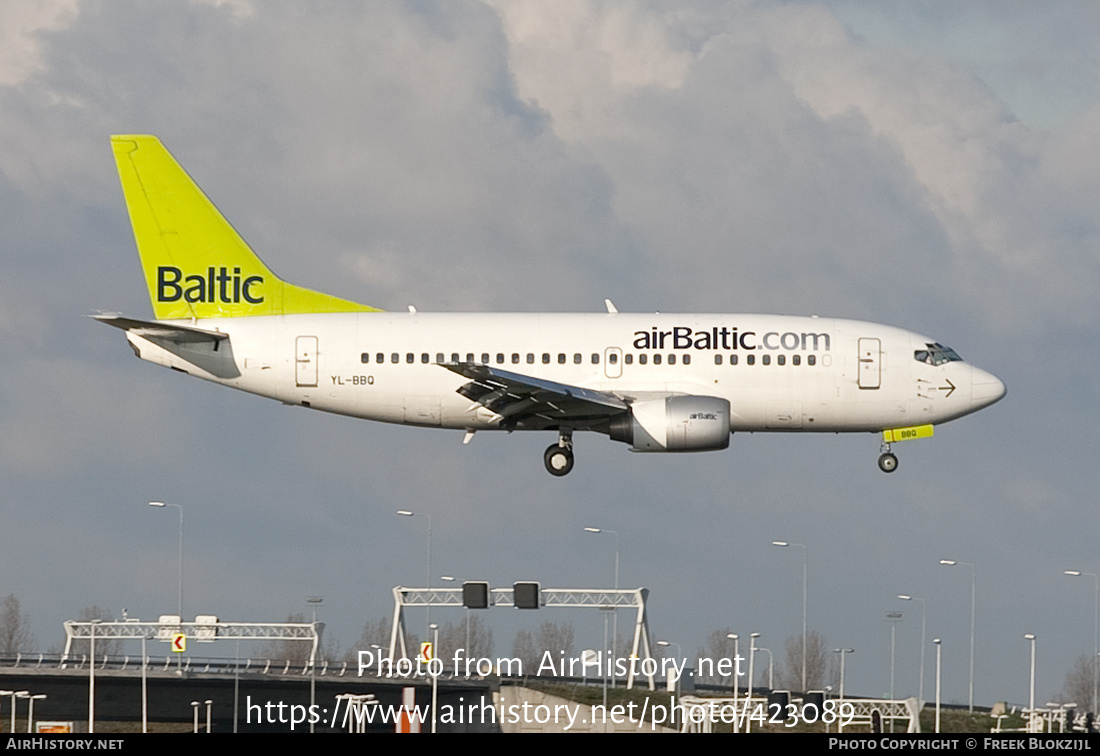 Aircraft Photo of YL-BBQ | Boeing 737-522 | AirBaltic | AirHistory.net #423089