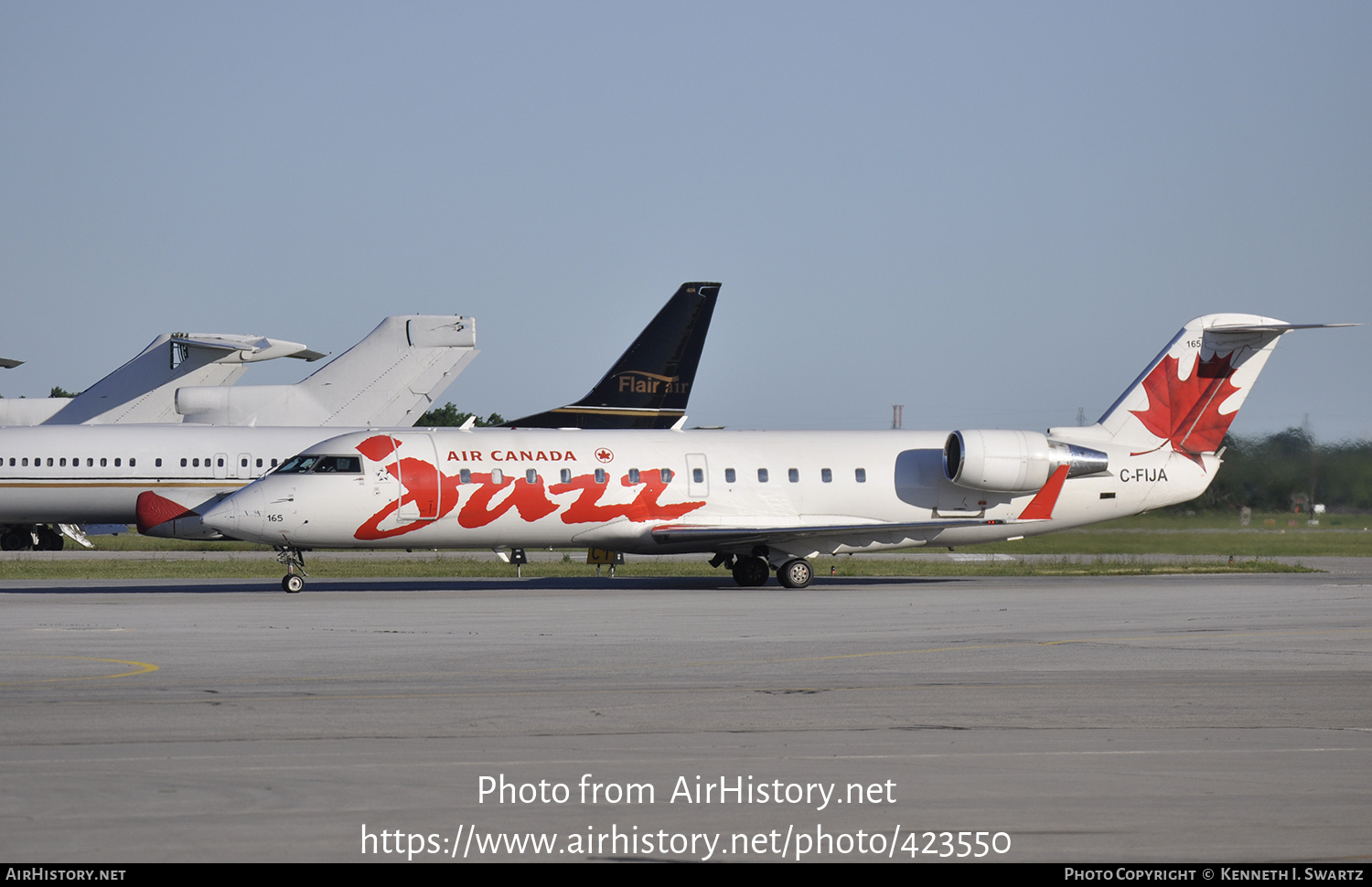 Aircraft Photo of C-FIJA | Bombardier CRJ-200 (CL-600-2B19) | Air Canada Jazz | AirHistory.net #423550