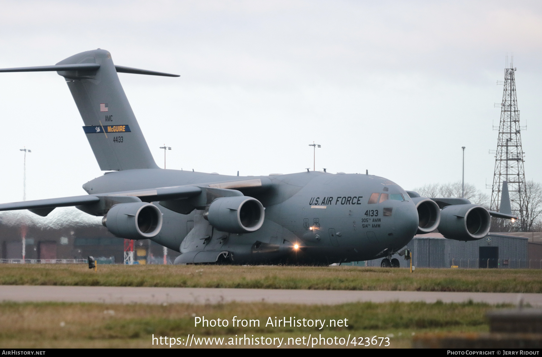 Aircraft Photo of 04-4133 / 44133 | Boeing C-17A Globemaster III | USA - Air Force | AirHistory.net #423673