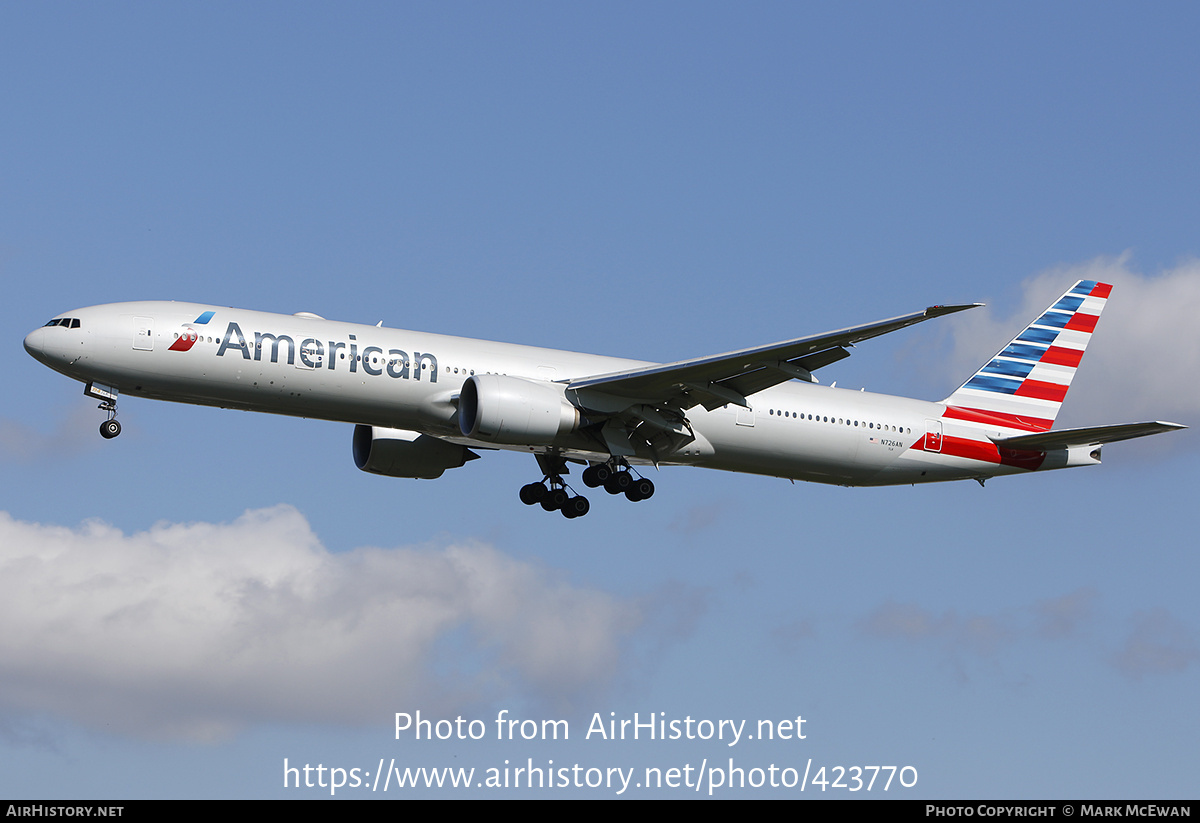 Aircraft Photo of N726AN | Boeing 777-323/ER | American Airlines | AirHistory.net #423770