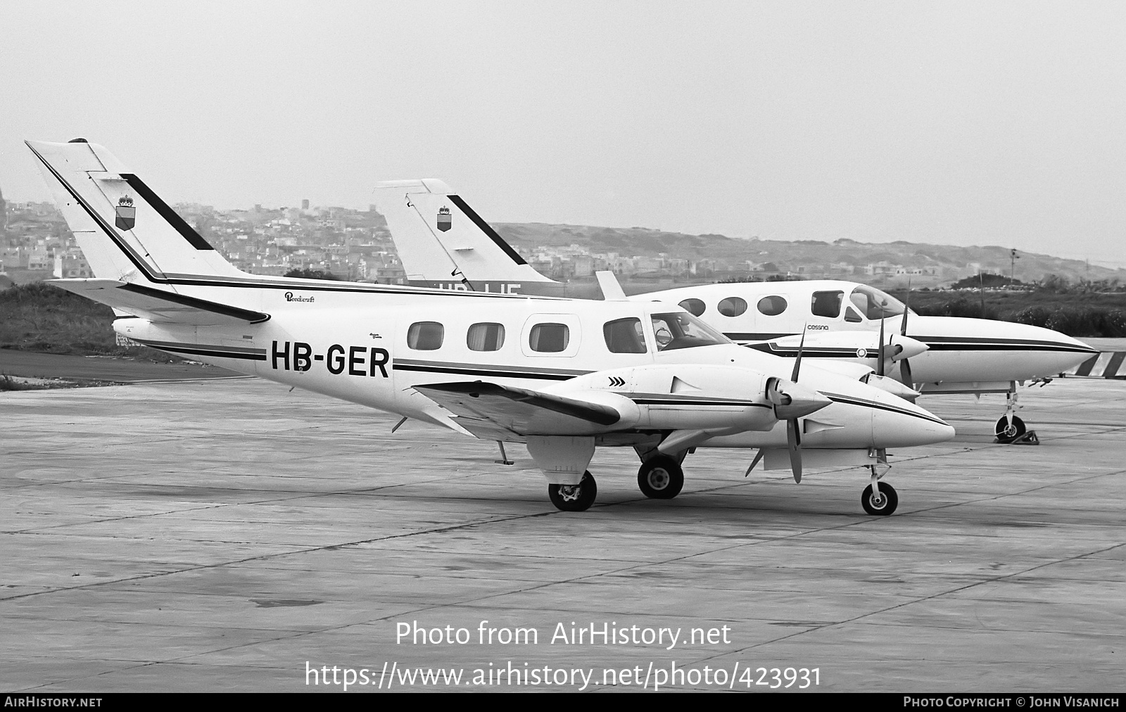 Aircraft Photo of HB-GER | Beech 60 Duke | AirHistory.net #423931