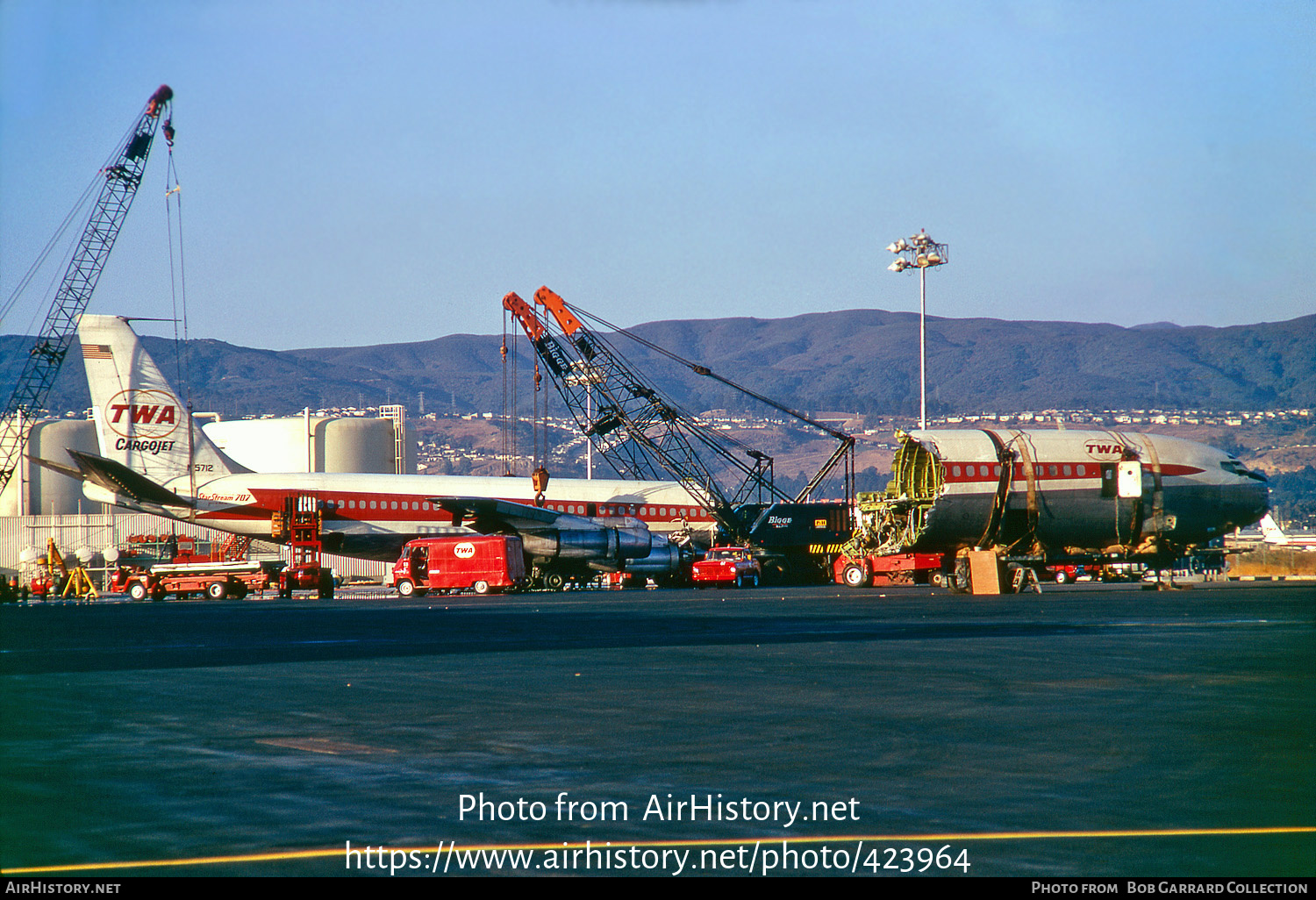 Aircraft Photo of N15712 | Boeing 707-331C | Trans World Airlines - TWA Cargojet | AirHistory.net #423964