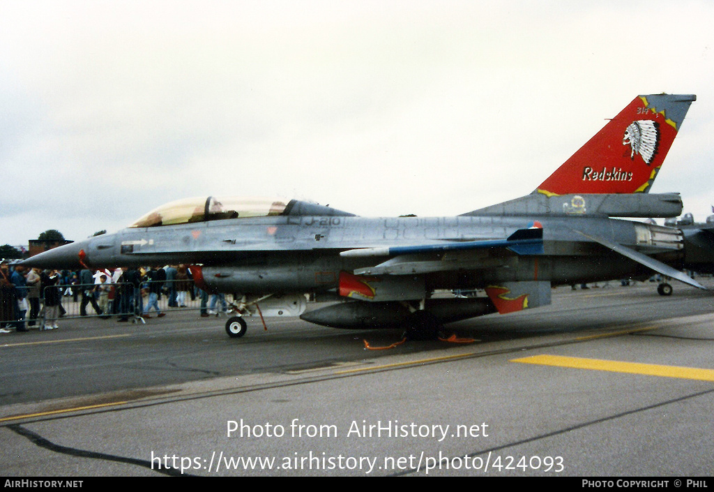 Aircraft Photo of J-210 | General Dynamics F-16B Fighting Falcon | Netherlands - Air Force | AirHistory.net #424093