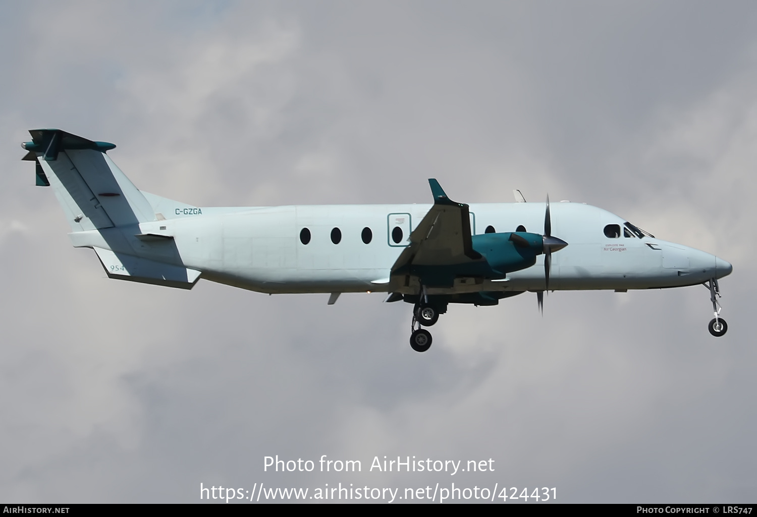 Aircraft Photo of C-GZGA | Raytheon 1900D | Air Georgian | AirHistory.net #424431