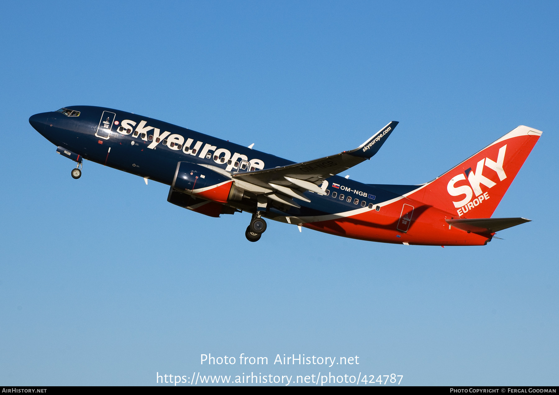 Aircraft Photo of OM-NGB | Boeing 737-76N | SkyEurope Airlines | AirHistory.net #424787