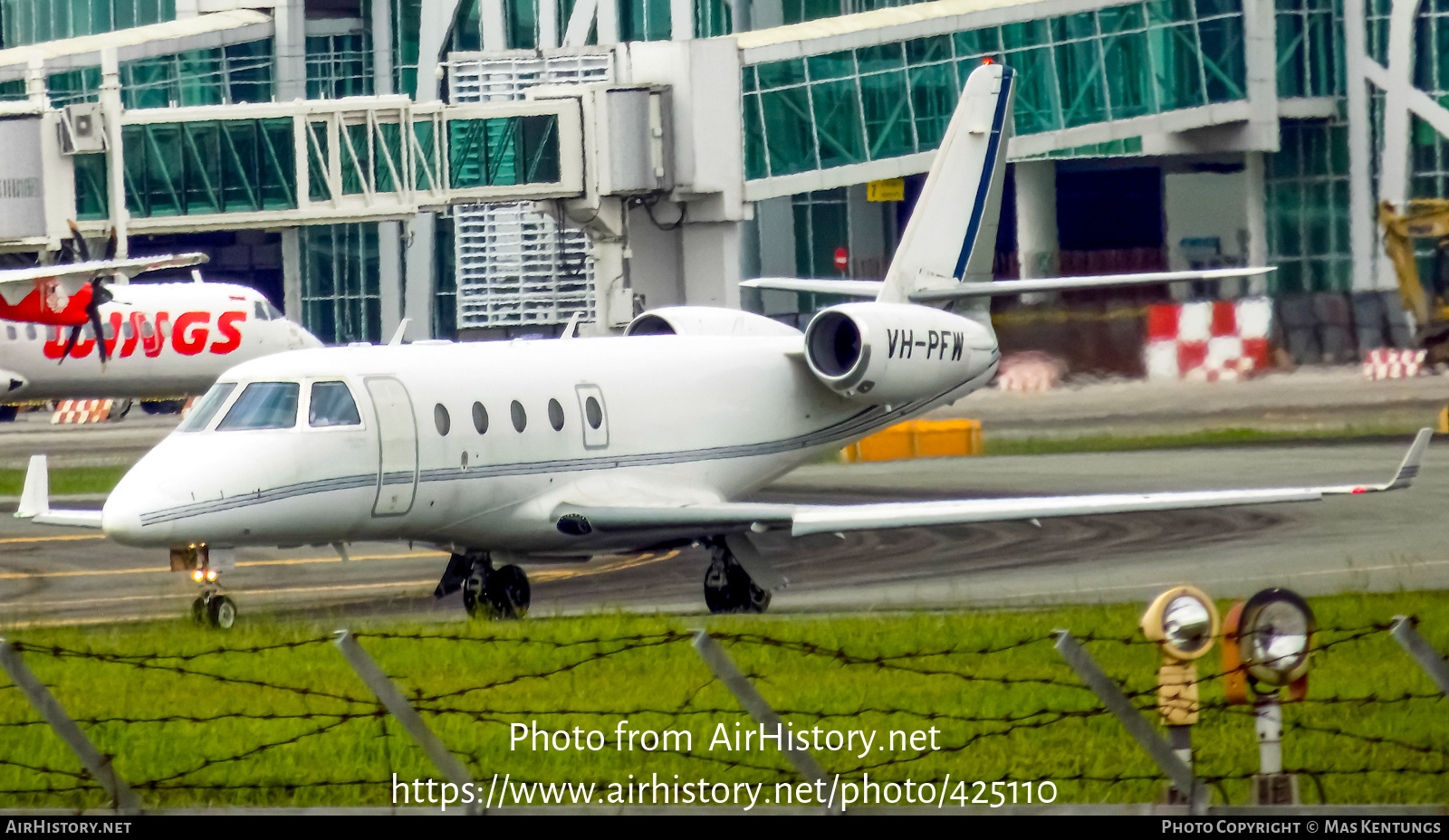 Aircraft Photo of VH-PFW | Gulfstream Aerospace G150 | AirHistory.net #425110