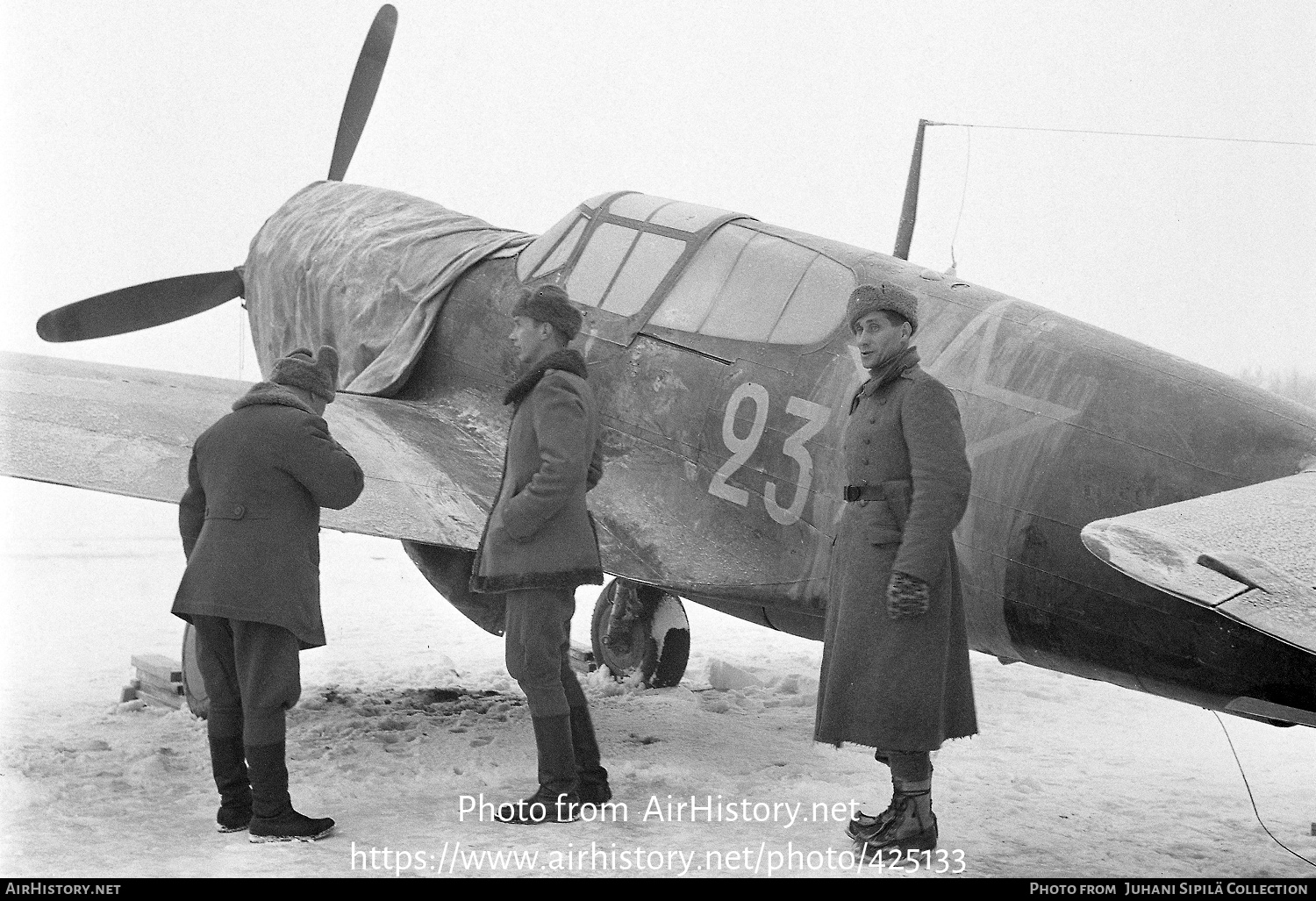 Aircraft Photo of 23 white | Curtiss P-40... Tomahawk | Soviet Union - Air Force | AirHistory.net #425133