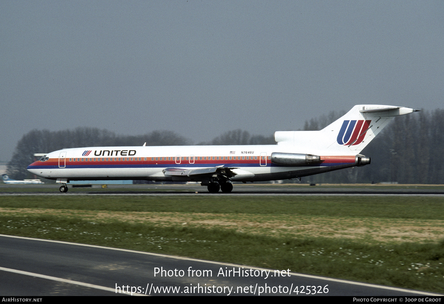 Aircraft Photo of N7646U | Boeing 727-222/Adv | United Airlines | AirHistory.net #425326