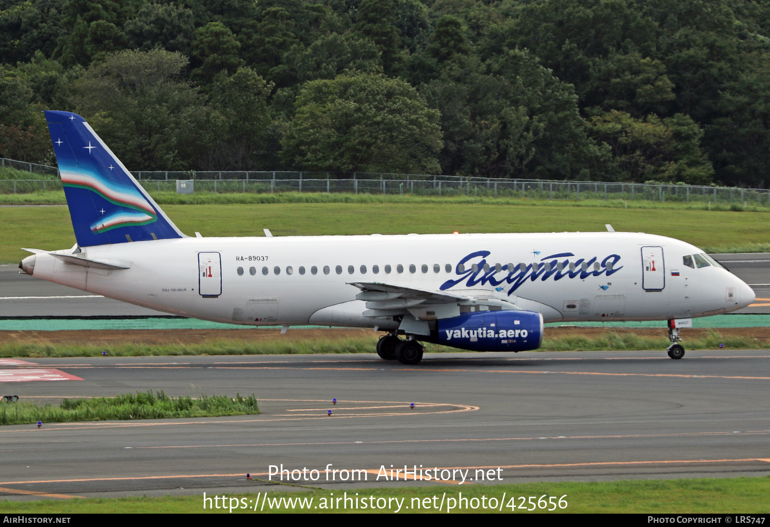 Aircraft Photo of RA-89037 | Sukhoi SSJ-100-95B-LR Superjet 100 (RRJ-95LR) | Yakutia Airlines | AirHistory.net #425656