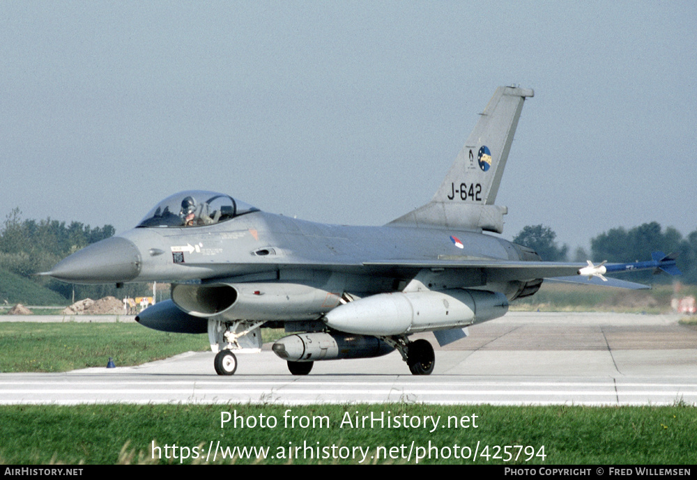 Aircraft Photo of J-642 | General Dynamics F-16A(R) Fighting Falcon | Netherlands - Air Force | AirHistory.net #425794