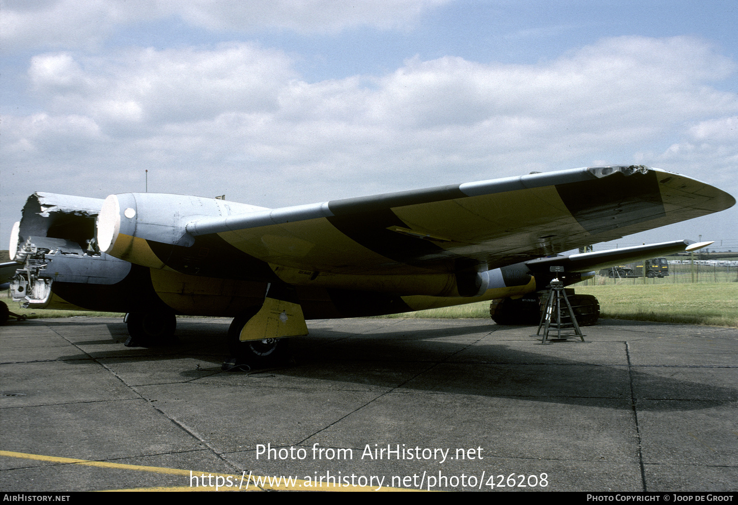 Aircraft Photo of WK127 | English Electric Canberra TT18 | UK - Air Force | AirHistory.net #426208