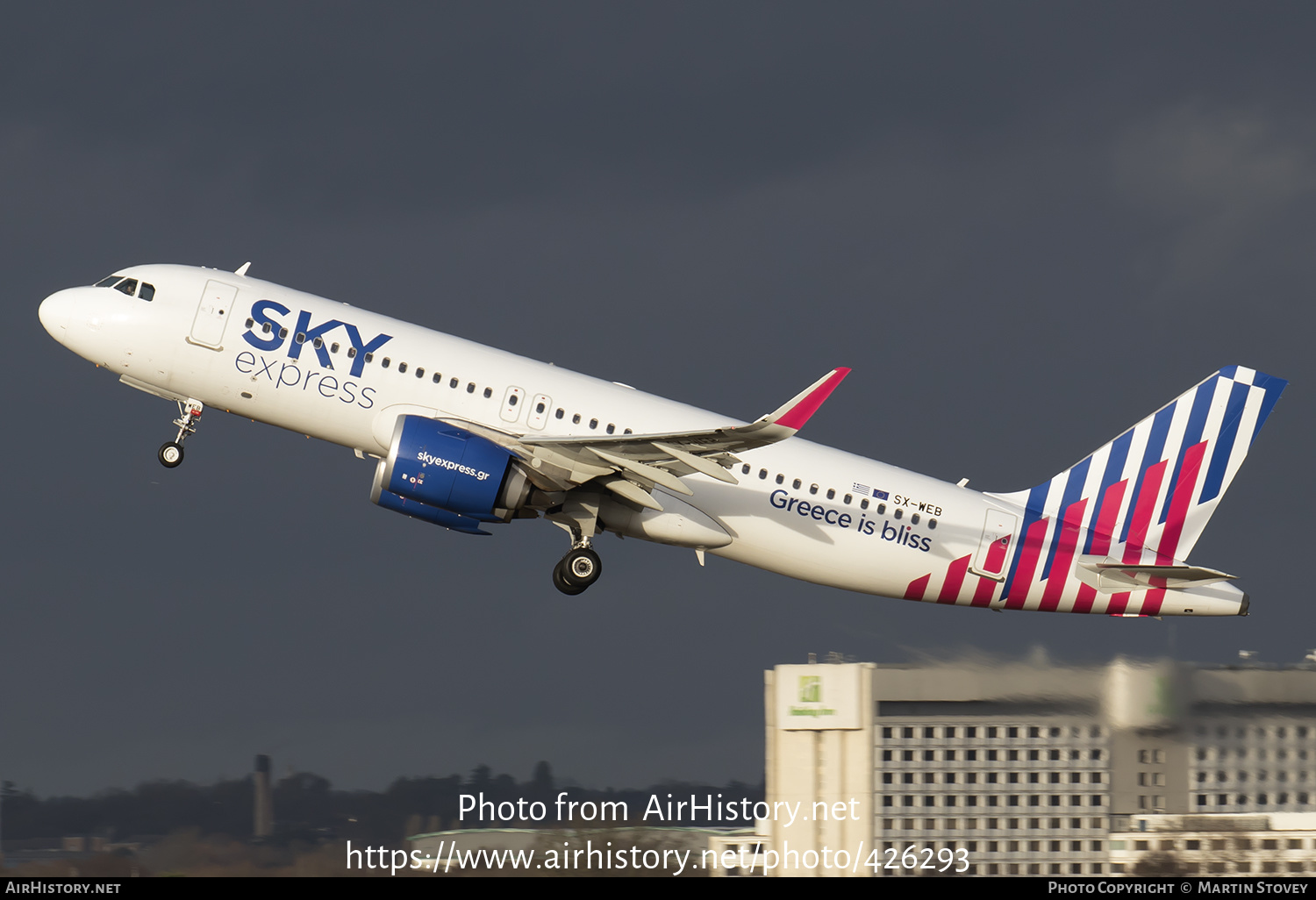 Aircraft Photo of SX-WEB | Airbus A320-252N | Sky Express | AirHistory.net #426293