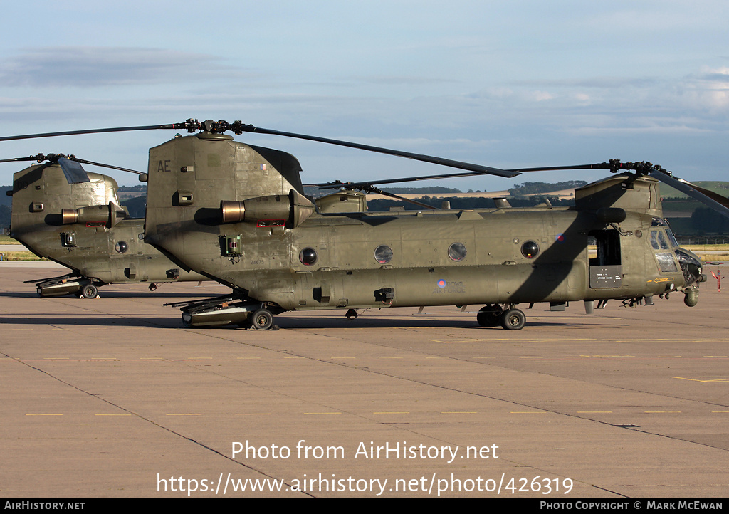 Aircraft Photo of ZA675 | Boeing Chinook HC2 (352) | UK - Air Force | AirHistory.net #426319