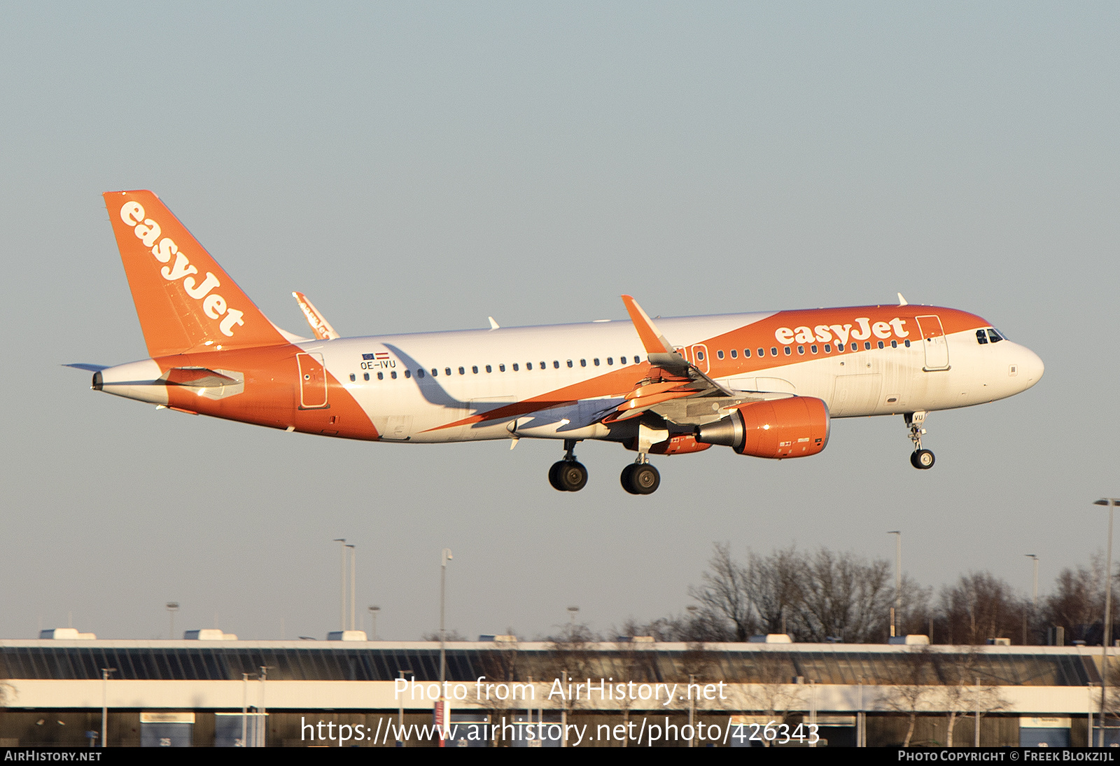 Aircraft Photo of OE-IVU | Airbus A320-214 | EasyJet | AirHistory.net #426343