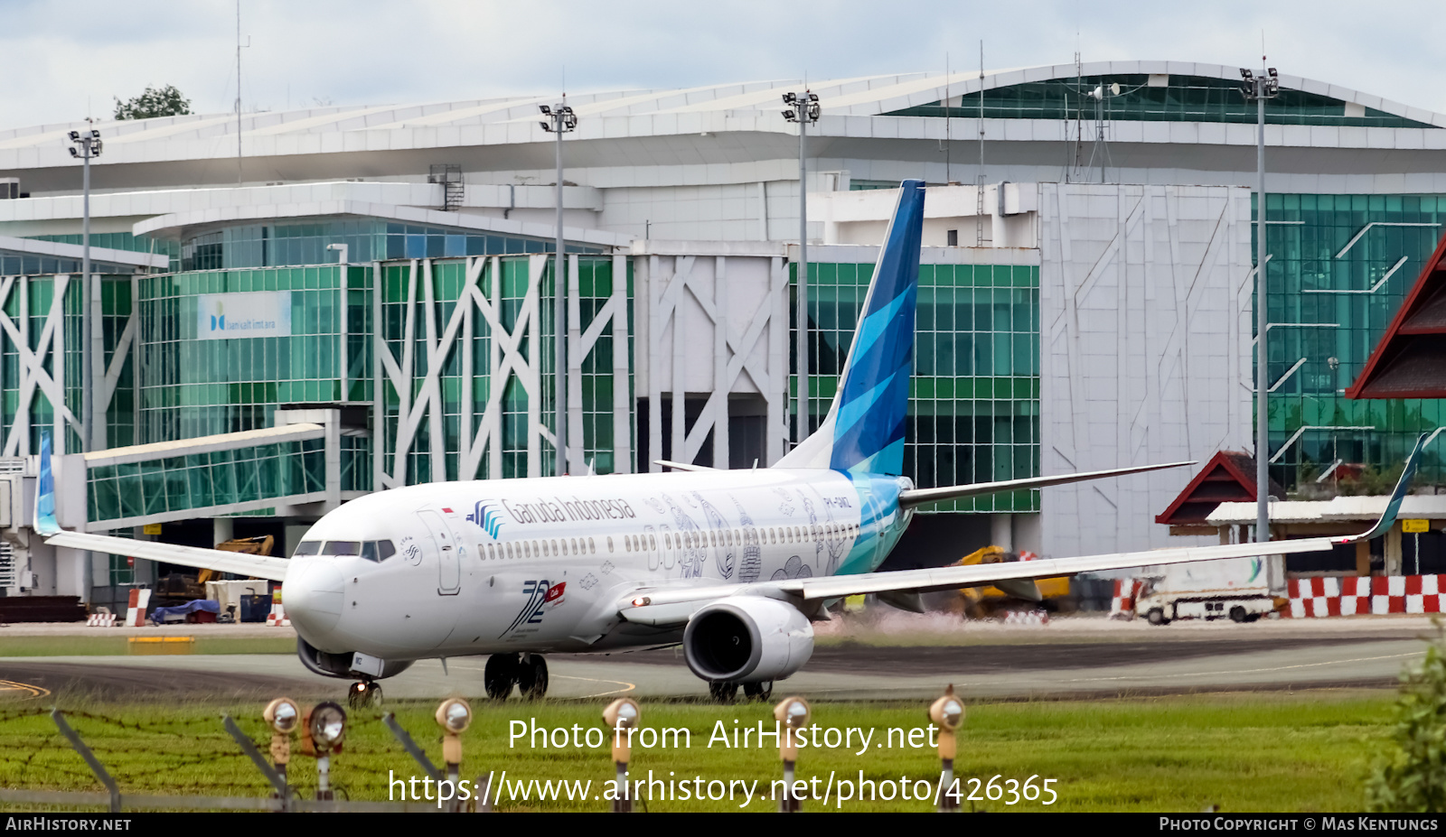 Aircraft Photo of PK-GMZ | Boeing 737-8U3 | Garuda Indonesia | AirHistory.net #426365