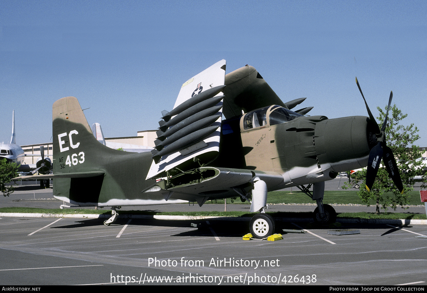 Aircraft Photo of 52-132463 / AF32-463 | Douglas A-1E Skyraider | USA - Air Force | AirHistory.net #426438