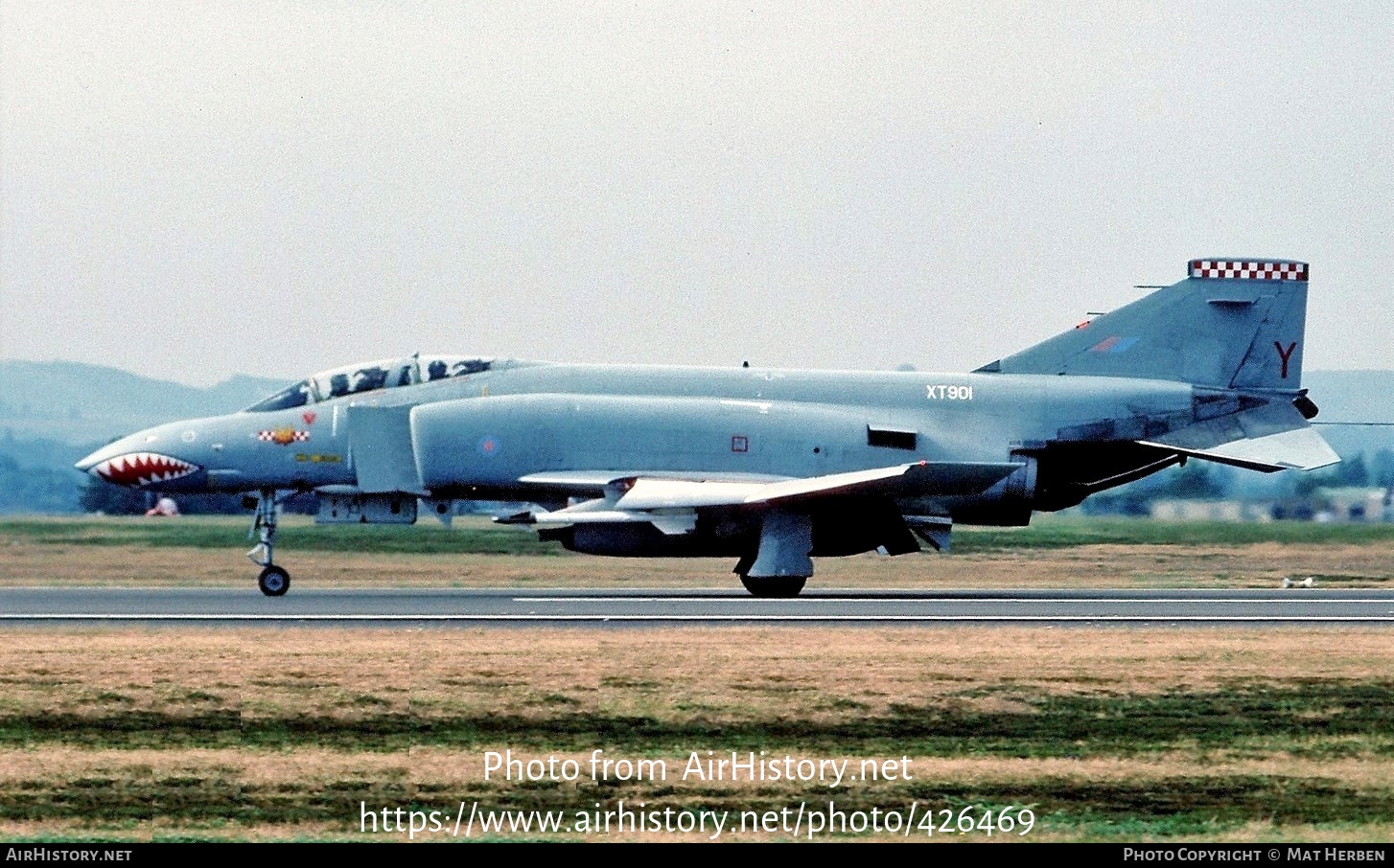 Aircraft Photo of XT901 | McDonnell Douglas F-4M Phantom FGR2 | UK - Air Force | AirHistory.net #426469