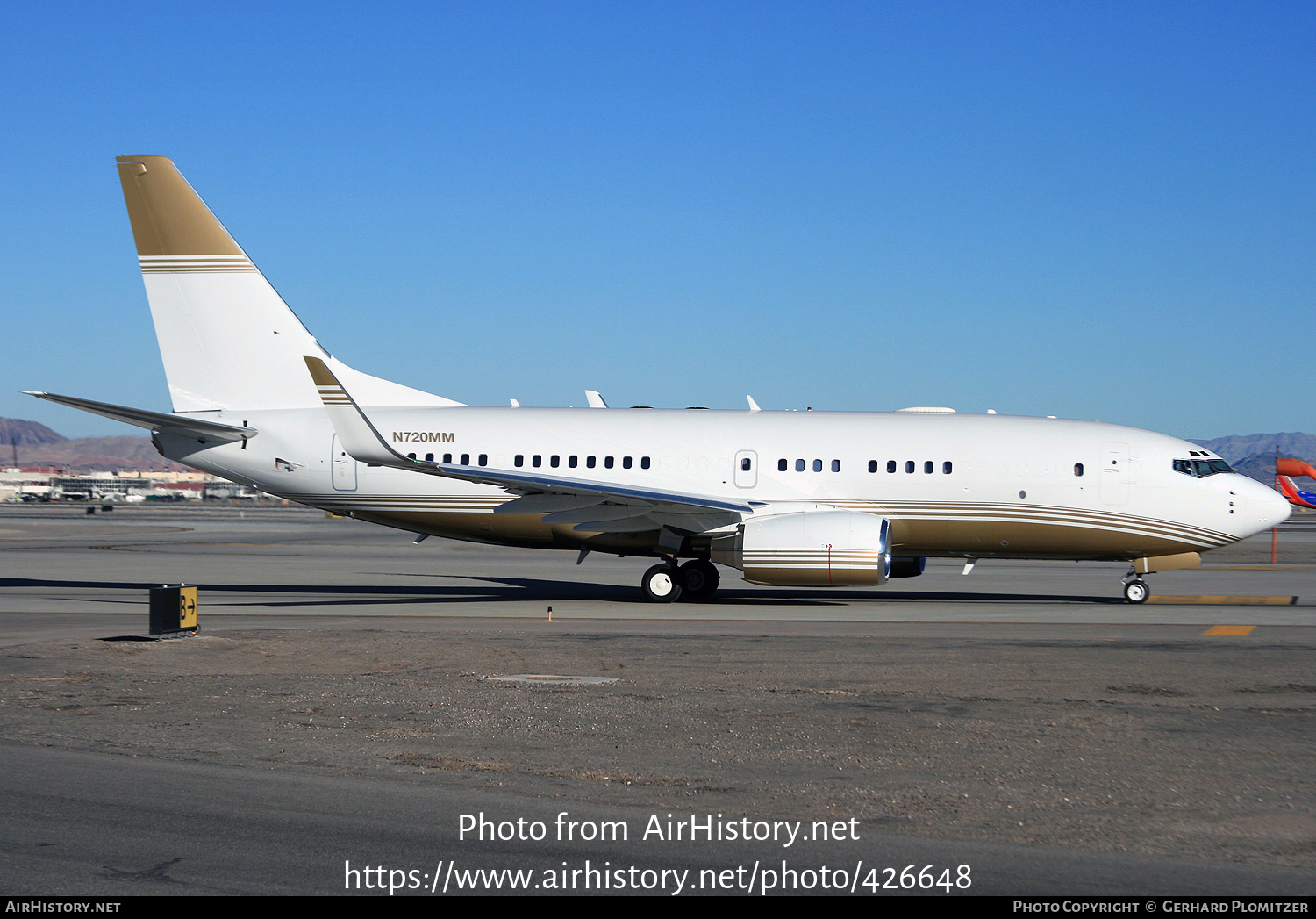 Aircraft Photo of N720MM | Boeing 737-7BC BBJ | AirHistory.net #426648