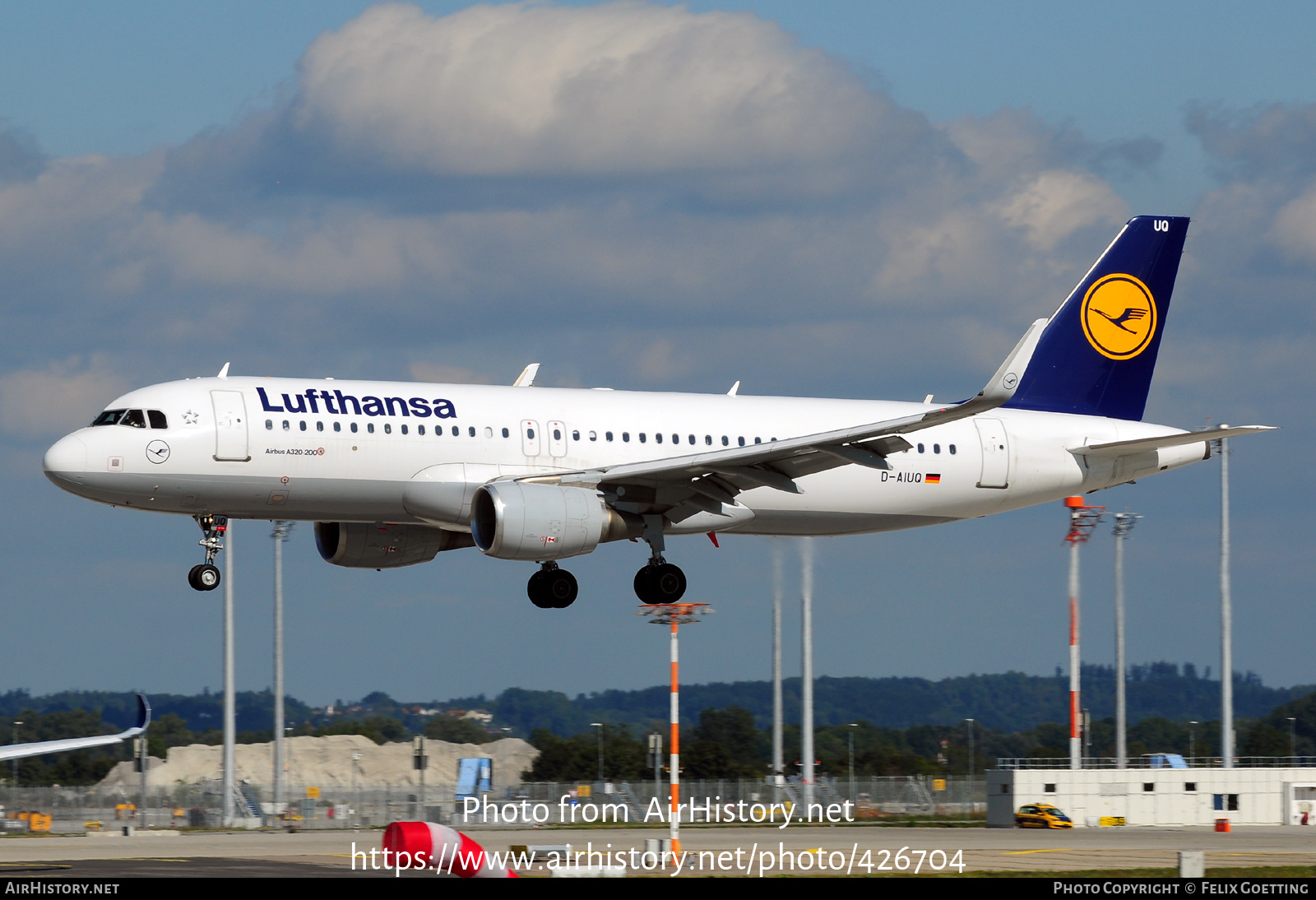 Aircraft Photo of D-AIUQ | Airbus A320-214 | Lufthansa | AirHistory.net #426704