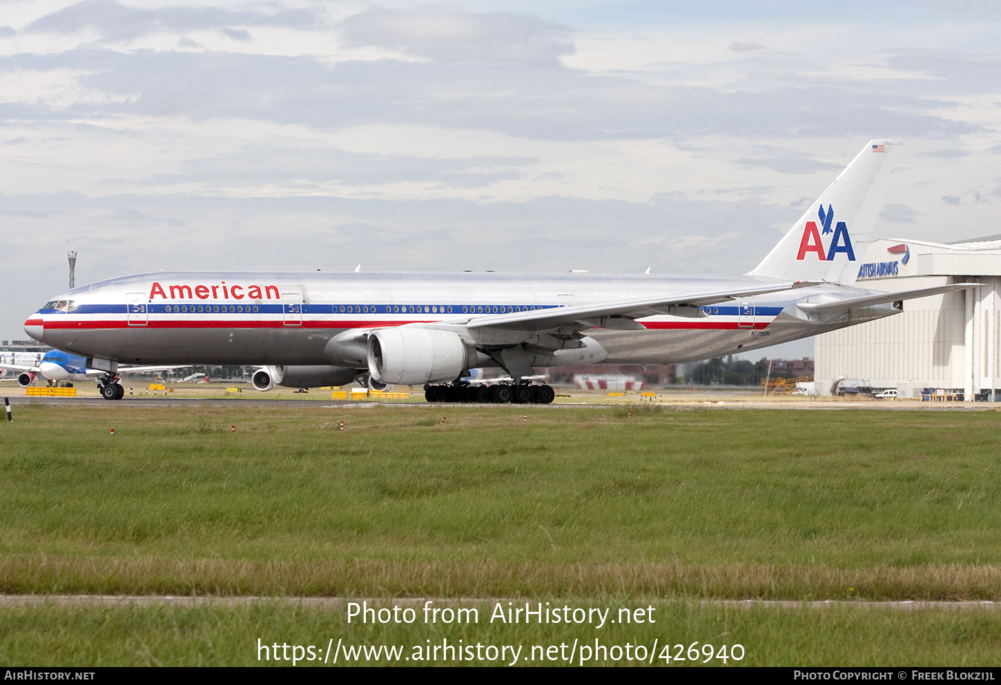 Aircraft Photo of N775AN | Boeing 777-223/ER | American Airlines | AirHistory.net #426940