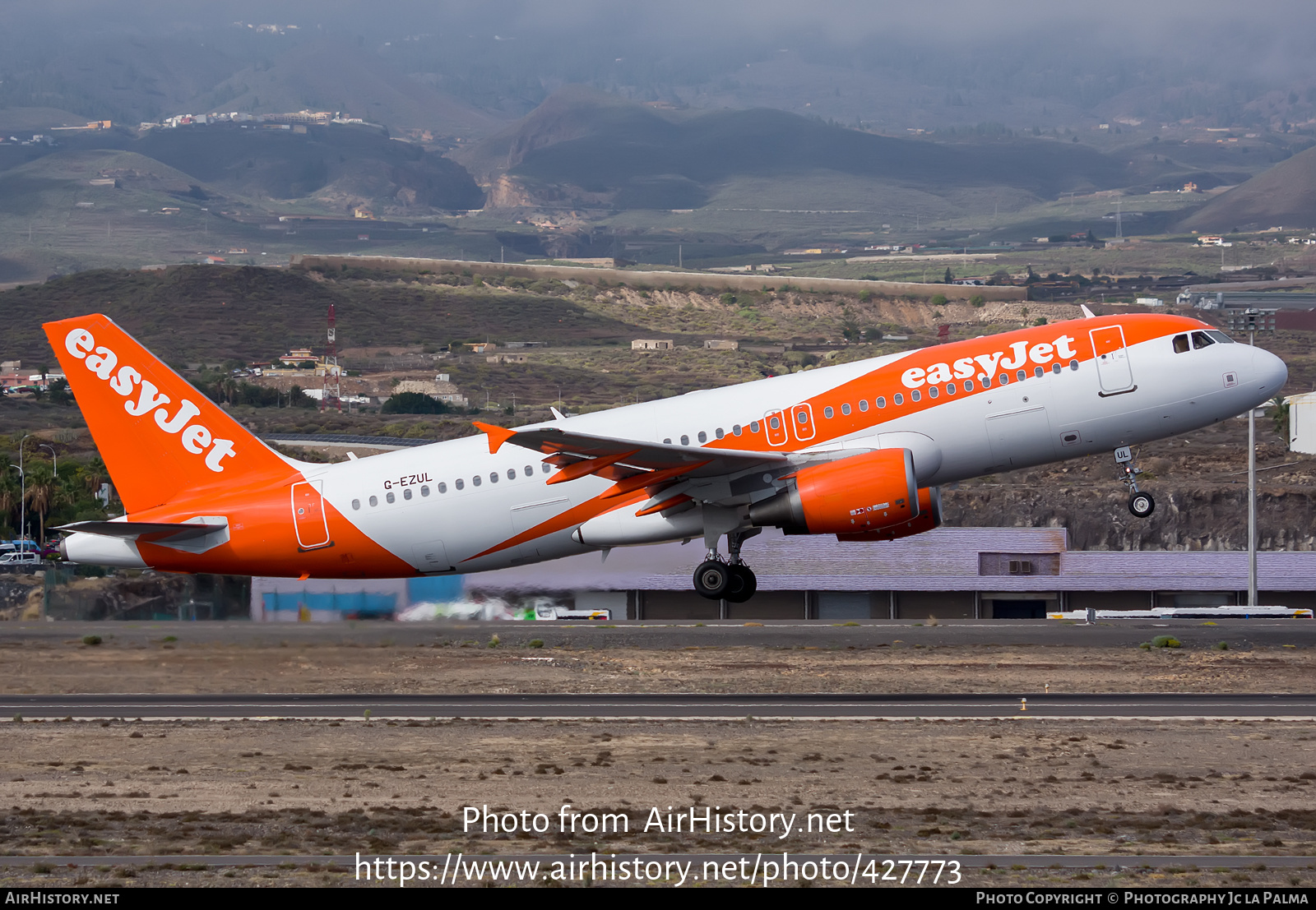 Aircraft Photo of G-EZUL | Airbus A320-214 | EasyJet | AirHistory.net #427773