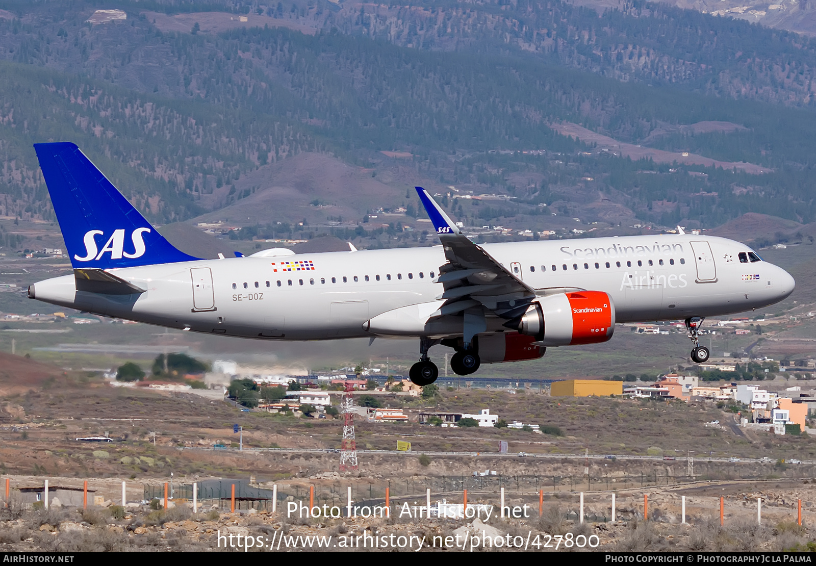 Aircraft Photo of SE-DOZ | Airbus A320-251N | Scandinavian Airlines - SAS | AirHistory.net #427800