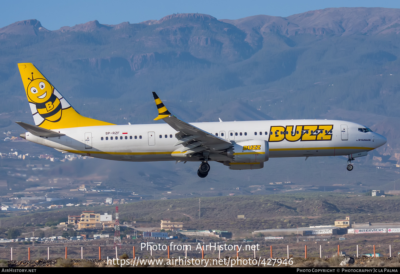 Aircraft Photo of SP-RZF | Boeing 737-8200 Max 200 | Buzz | AirHistory.net #427946