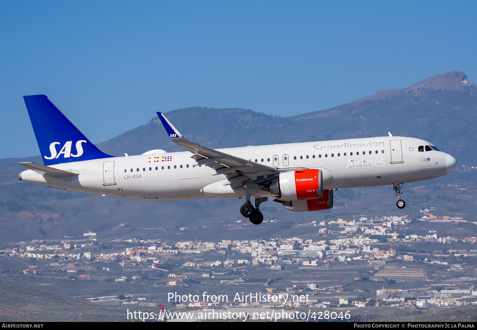 Aircraft Photo of LN-RGN | Airbus A320-251N | Scandinavian Airlines - SAS | AirHistory.net #428046