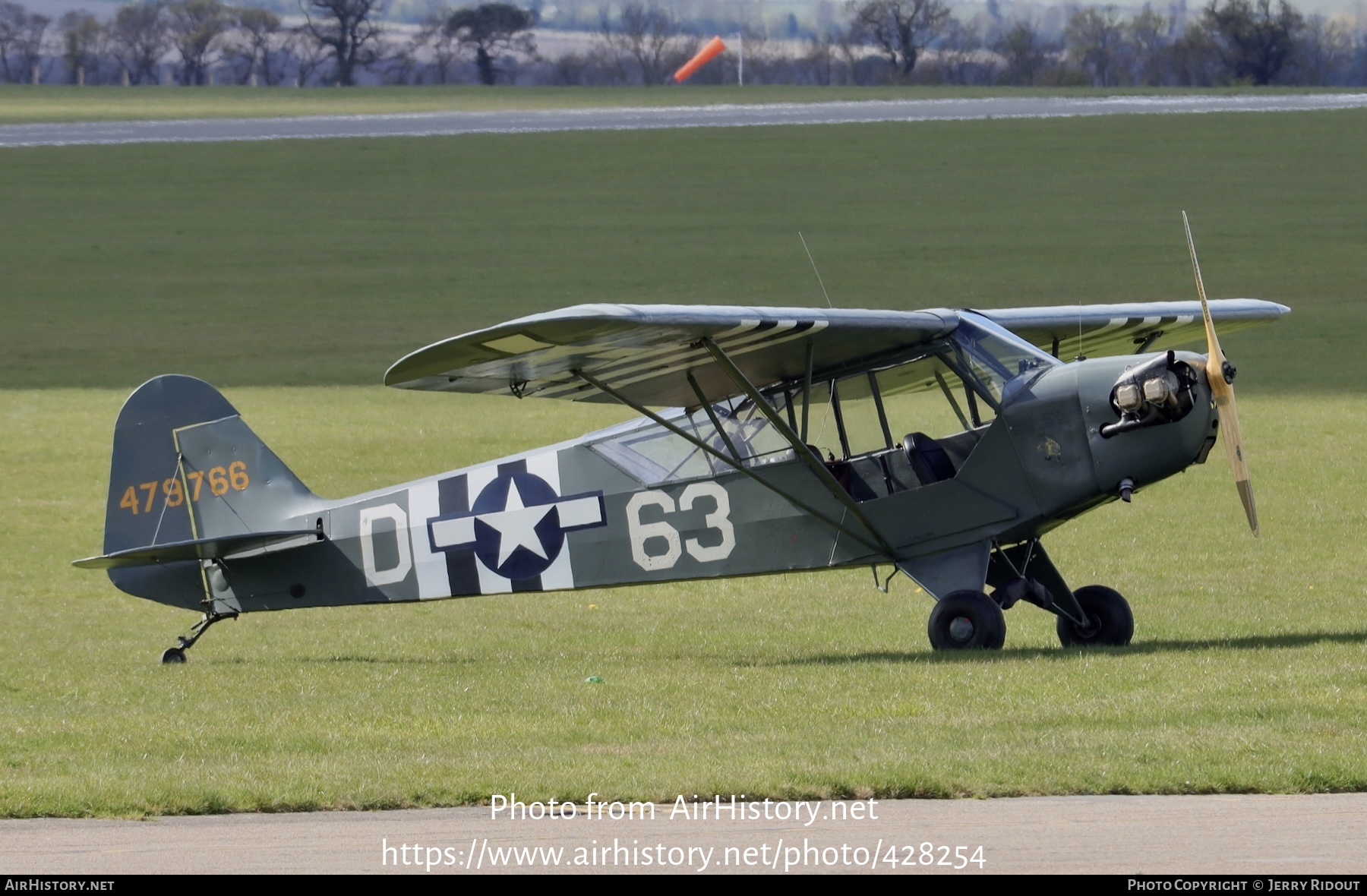 Aircraft Photo of G-BKHG / 479766 | Piper J-3 Cub (L-4/NE) | USA - Air Force | AirHistory.net #428254