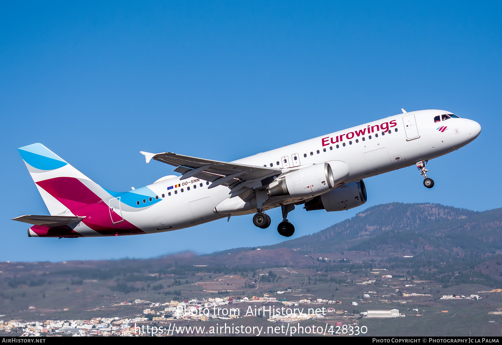 Aircraft Photo of OO-SNN | Airbus A320-214 | Eurowings | AirHistory.net #428330