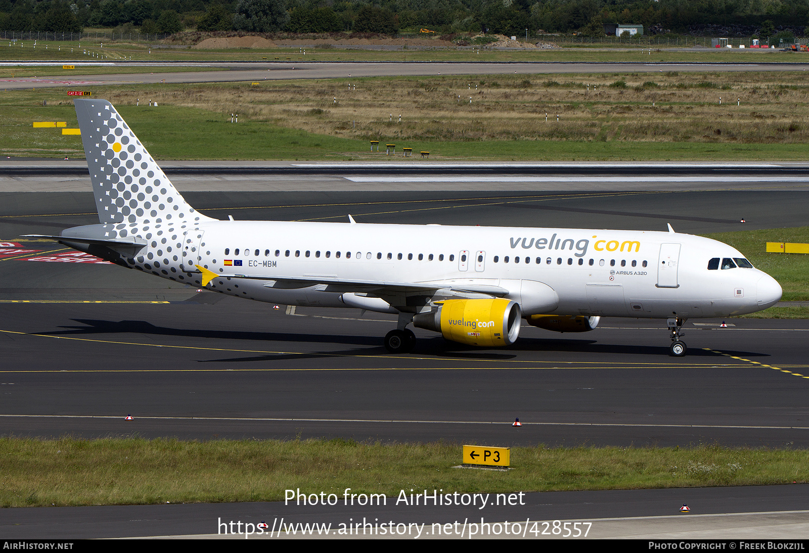 Aircraft Photo of EC-MBM | Airbus A320-214 | Vueling Airlines | AirHistory.net #428557