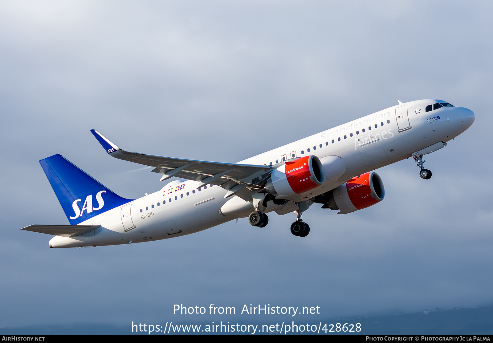 Aircraft Photo of EI-SIG | Airbus A320-251N | Scandinavian Airlines - SAS | AirHistory.net #428628