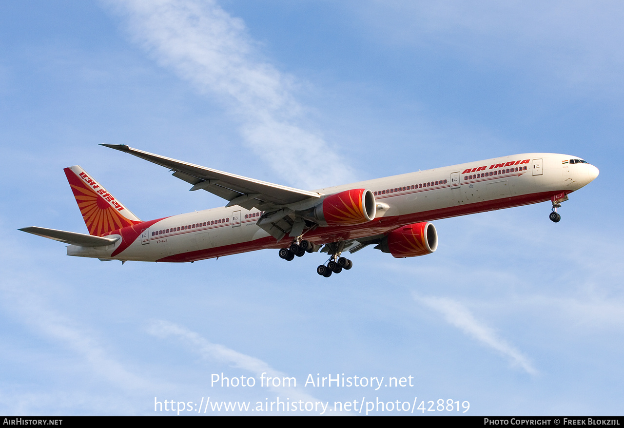 Aircraft Photo of VT-ALJ | Boeing 777-337/ER | Air India | AirHistory.net #428819