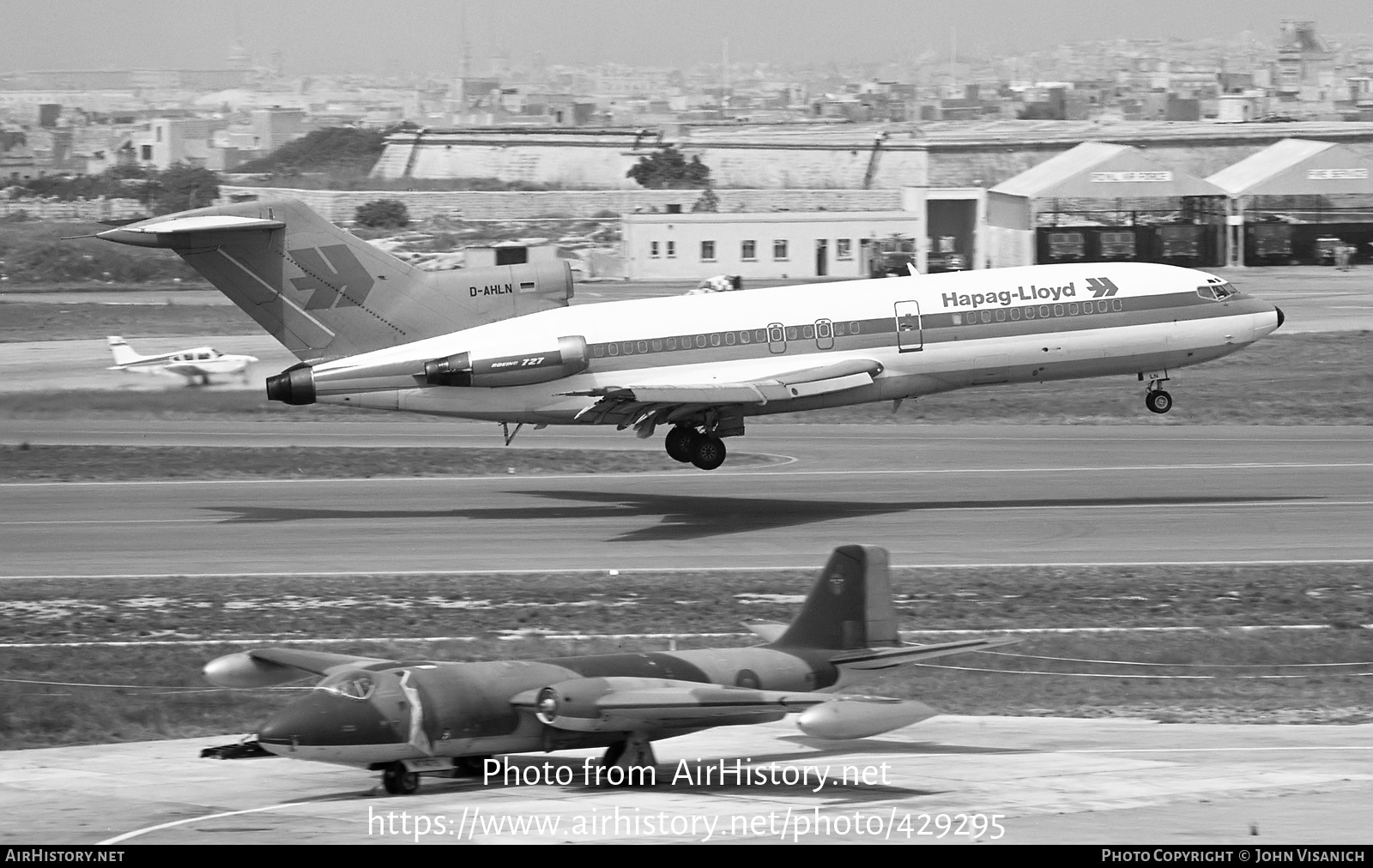 Aircraft Photo of D-AHLN | Boeing 727-81 | Hapag-Lloyd | AirHistory.net #429295