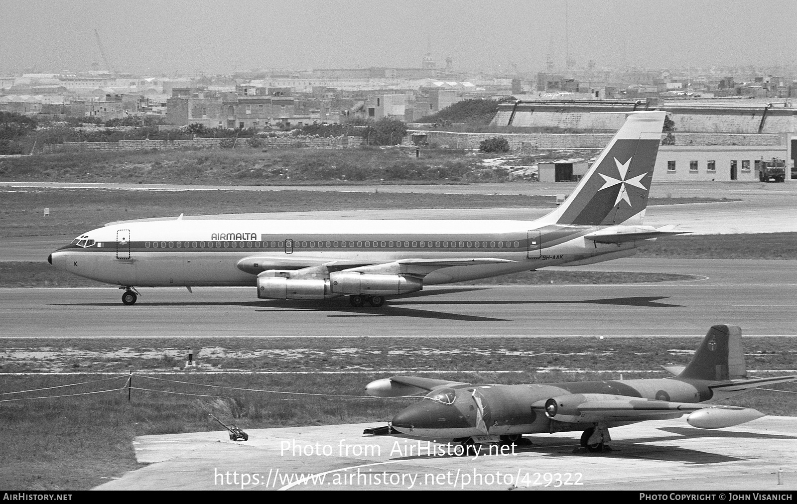 Aircraft Photo of 9H-AAK | Boeing 720-047B | Air Malta | AirHistory.net #429322