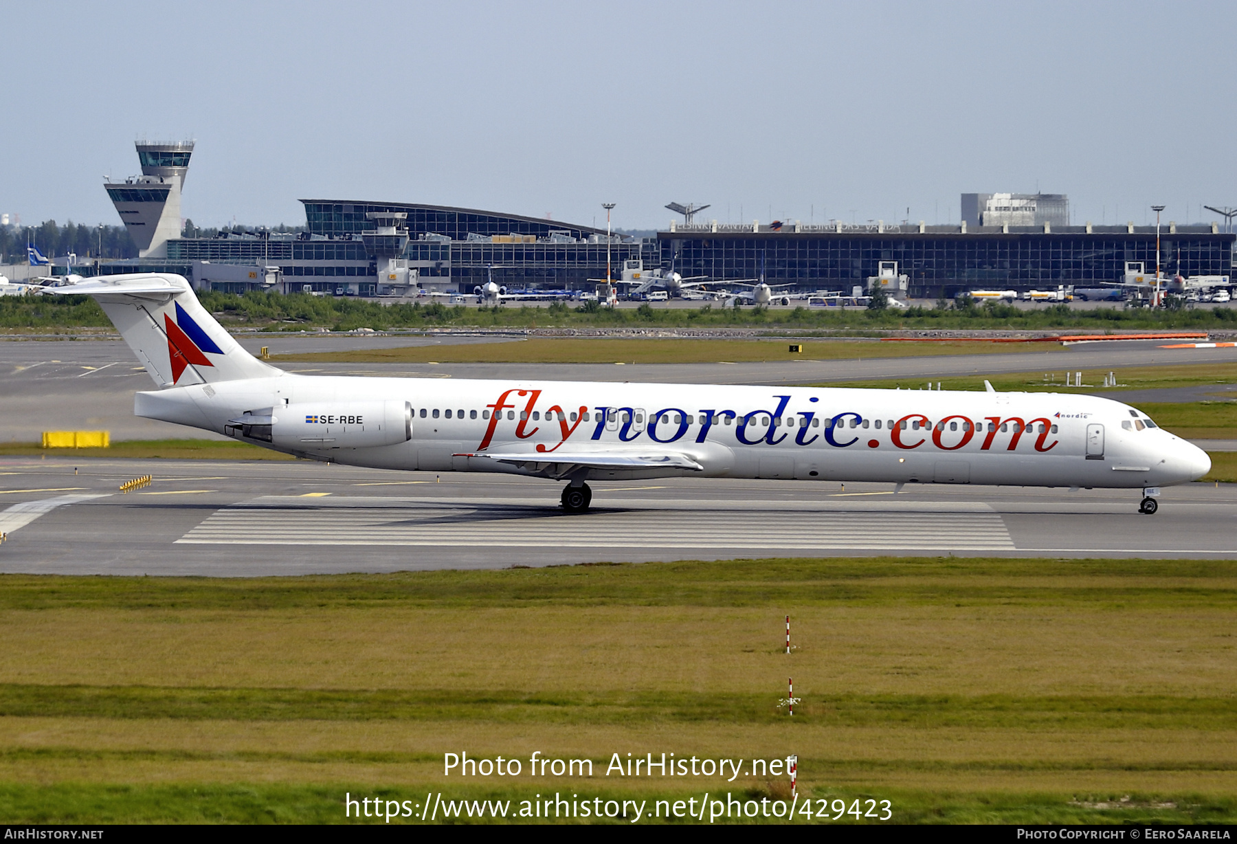 Aircraft Photo of SE-RBE | McDonnell Douglas MD-82 (DC-9-82) | FlyNordic | AirHistory.net #429423