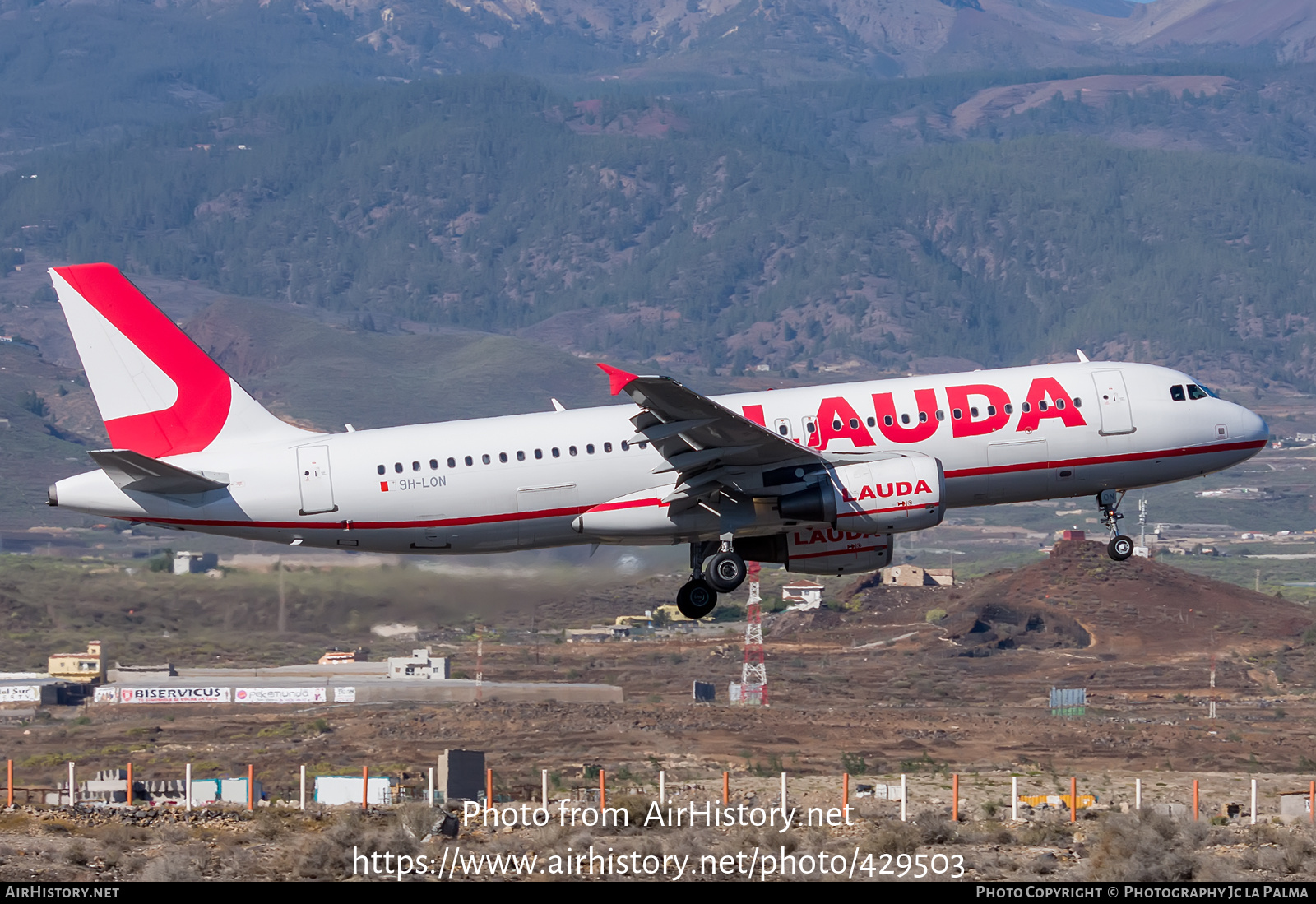 Aircraft Photo of 9H-LON | Airbus A320-214 | Lauda | AirHistory.net #429503