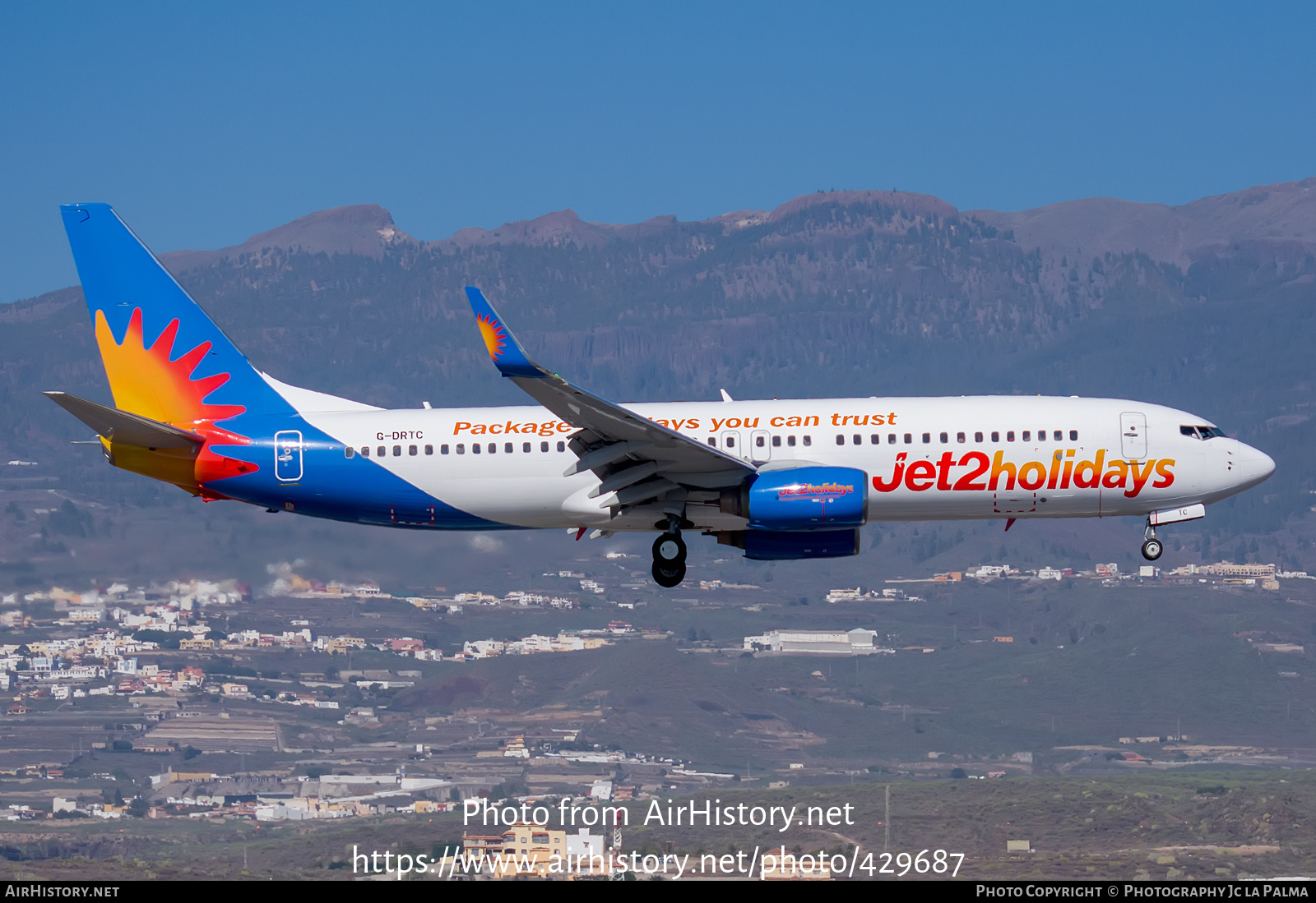 Aircraft Photo of G-DRTC | Boeing 737-808 | Jet2 Holidays | AirHistory.net #429687