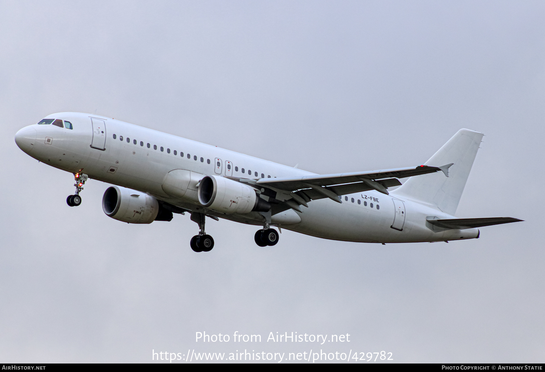 Aircraft Photo of LZ-FBE | Airbus A320-214 | AirHistory.net #429782