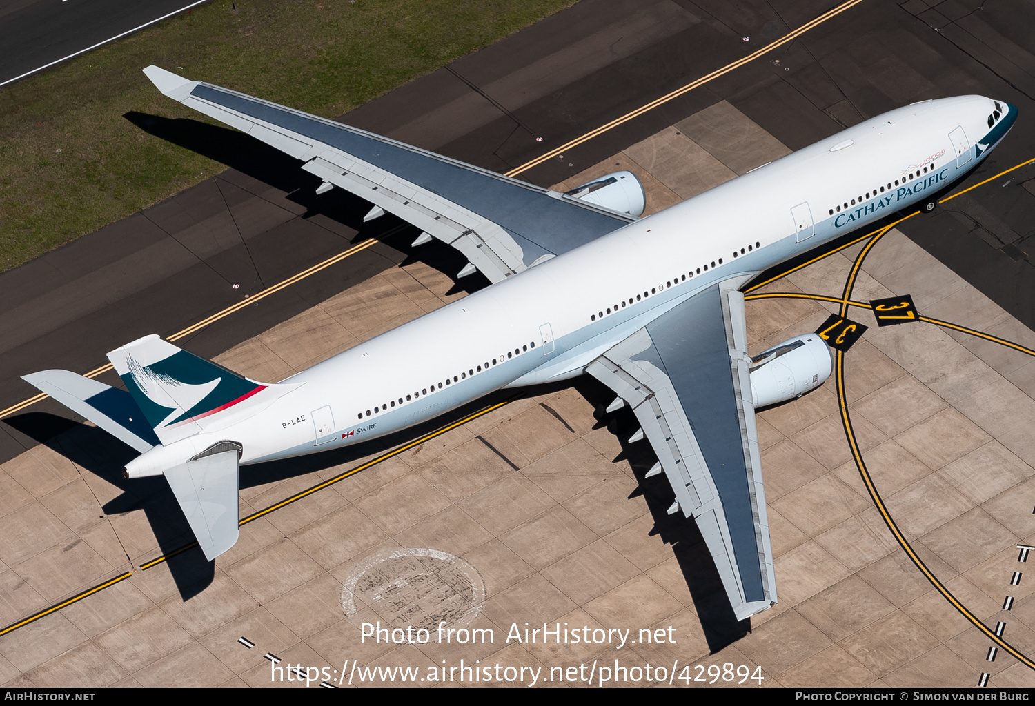 Aircraft Photo of B-LAE | Airbus A330-343 | Cathay Pacific Airways | AirHistory.net #429894