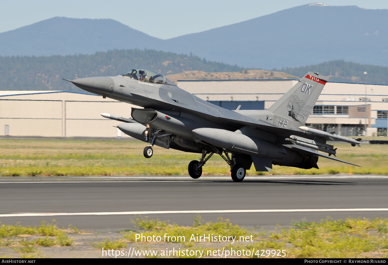 Aircraft Photo of 89-2142 / AF89-142 | General Dynamics F-16CM Fighting Falcon | USA - Air Force | AirHistory.net #429925