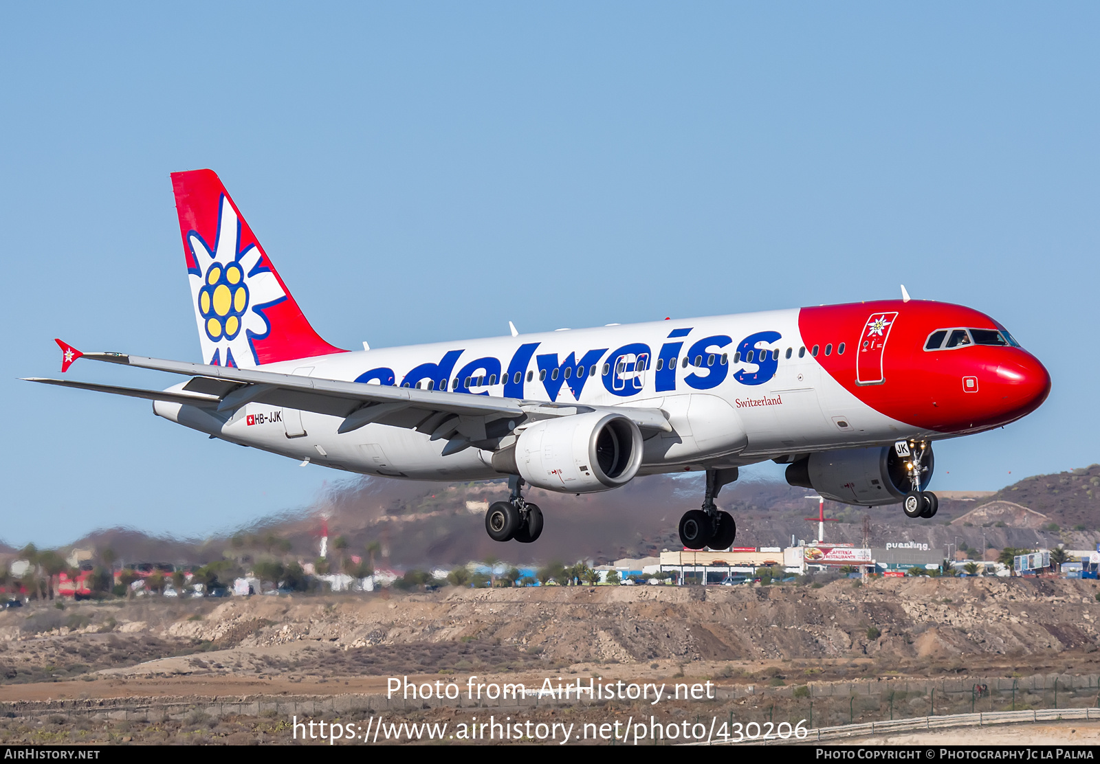 Aircraft Photo of HB-JJK | Airbus A320-214 | Edelweiss Air | AirHistory.net #430206